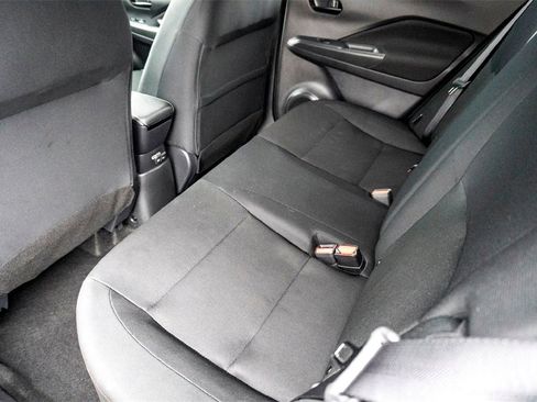 Used 2025 Nissan Kicks Play S image 27