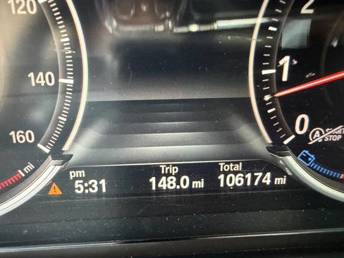 Used 2014 BMW 750Li xDrive image 9