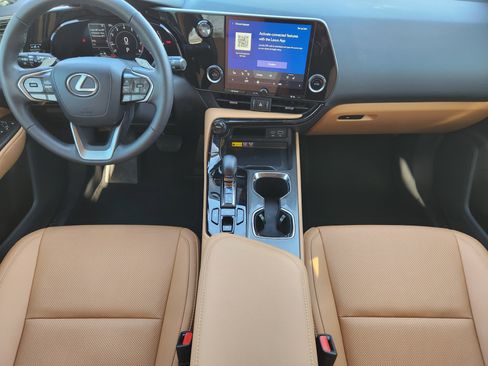 Used 2025 Lexus NX 250 FWD w/ Accessory Package (2T) image 31