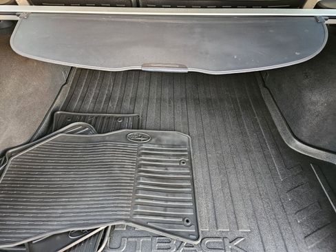 Used 2016 Subaru Outback 2.5i Limited image 32