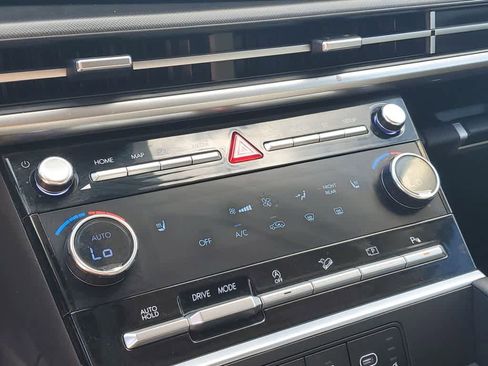 Used 2025 Hyundai Santa Fe SEL image 28