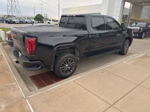 Used 2022 GMC Sierra 1500 AT4 w/ AT4 Premium Package AWD/4WD image 4