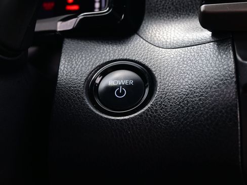 Used 2025 Toyota Camry SE FWD image 22