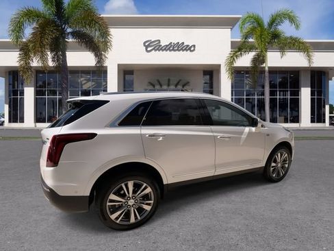 Certified 2024 Cadillac XT5 Premium Luxury w/ Technology Package FWD image 15