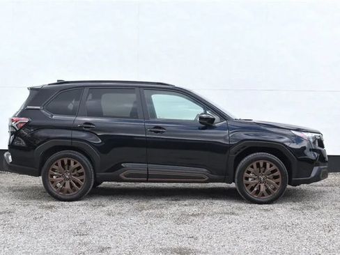 Used 2025 Subaru Forester Sport AWD/4WD image 6