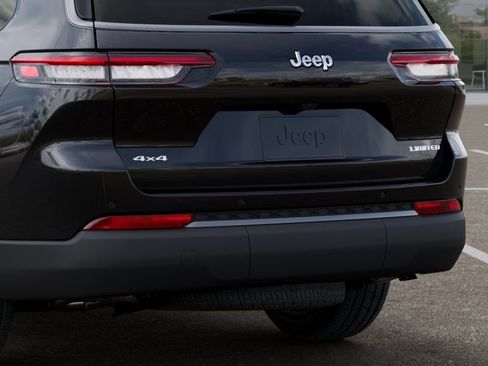 New 2026 Jeep Grand Cherokee L Limited w/ Limited Altitude Package AWD/4WD image 21