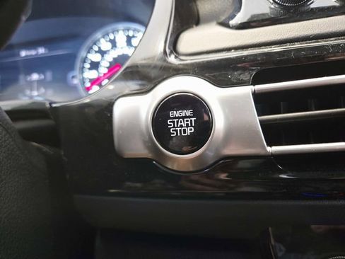 Used 2023 Kia Seltos SX image 28