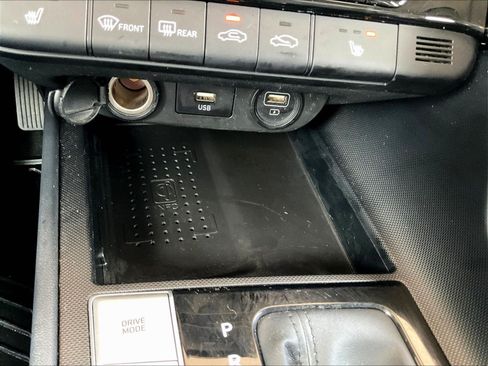 Used 2022 Hyundai Elantra SEL w/ Convenience + Premium Package FWD image 14
