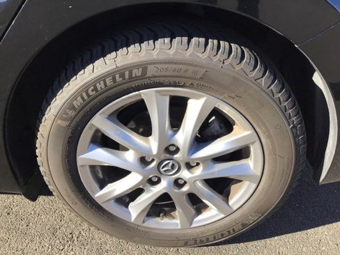 Used 2016 MAZDA MAZDA3 i Touring w/ Popular Equipment Package image 14