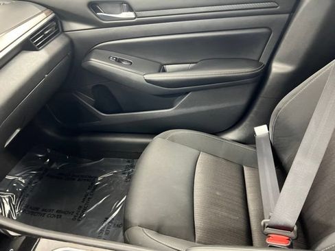 Used 2024 Nissan Altima 2.5 SV AWD/4WD image 20