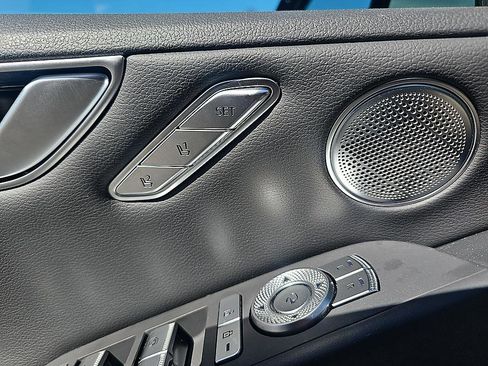 Used 2022 Genesis G80 2.5T w/ Prestige Package image 11