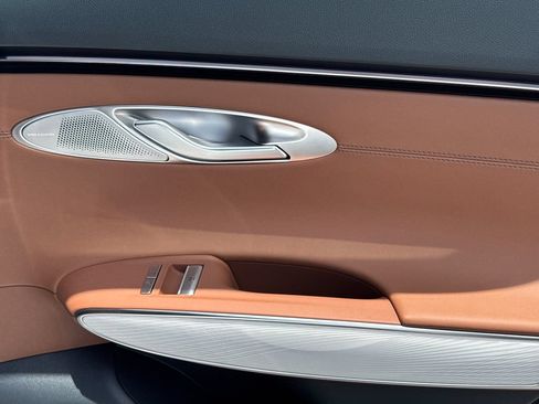 New 2026 Genesis GV70 2.5T Advanced AWD/4WD image 16
