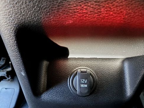 Used 2024 Kia Telluride EX w/ EX Captain's Chair Package image 34