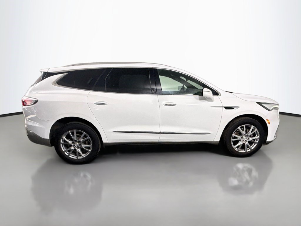 Used 2022 Buick Enclave Premium FWD image 11