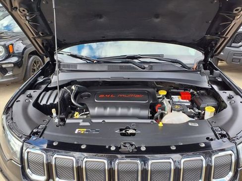 Used 2022 Jeep Compass Limited image 12