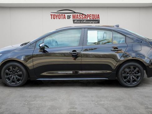 Used 2024 Toyota Corolla LE image 26