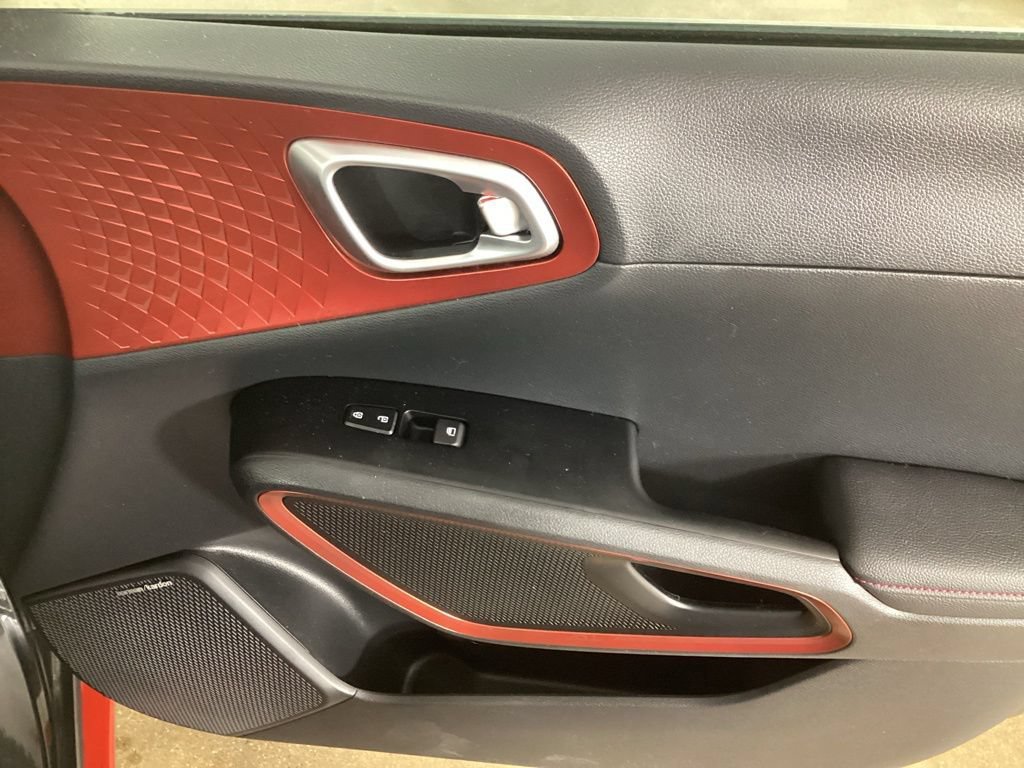 Used 2020 Kia Soul GT-Line Turbo FWD image 24