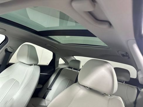 Used 2024 Hyundai Sonata SEL w/ Convenience Package image 12