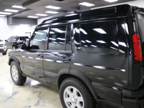 Used 2004 Land Rover Discovery HSE image 9