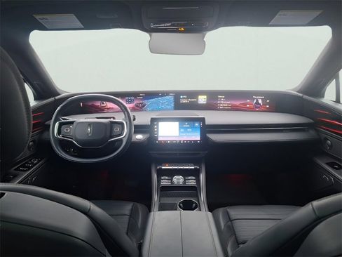 Used 2024 Lincoln Nautilus Reserve w/ Equipment Group 202A image 14