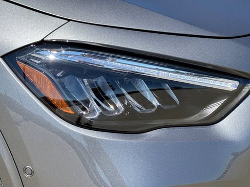 New 2026 Mercedes-Benz GLA 35 AMG 4MATIC image 10