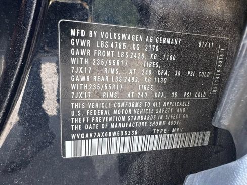 Used 2011 Volkswagen Tiguan 2WD image 14