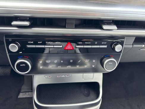 New 2026 Hyundai Ioniq 9 SEL AWD/4WD image 9