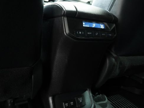 Certified 2021 Toyota Highlander Limited image 17