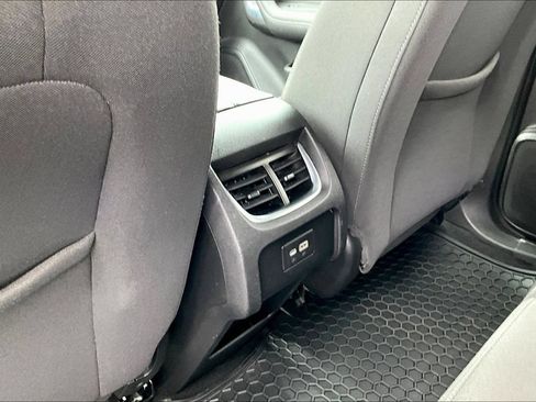 Used 2021 Chevrolet Blazer LT FWD image 11
