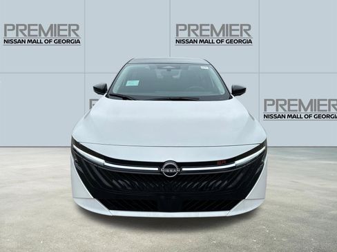 New 2026 Nissan Sentra SR w/ SR Premium Package FWD image 2