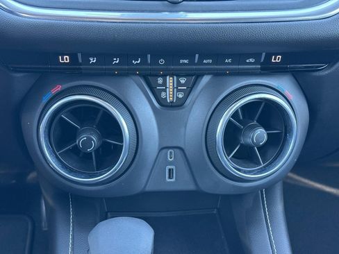 Used 2023 Chevrolet Blazer LT w/ Driver Confidence Package AWD/4WD image 10