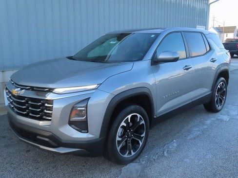 Used 2025 Chevrolet Equinox LT image 7