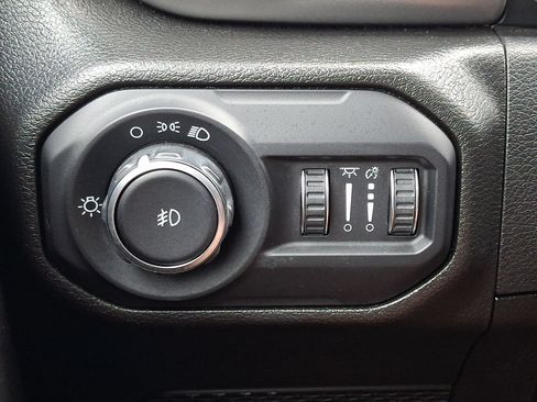 Used 2022 Jeep Wrangler Unlimited Sport AWD/4WD image 26