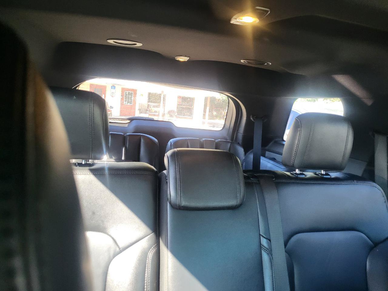 Used 2016 Ford Explorer XLT w/ Equipment Group 202A FWD image 24