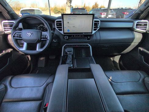 Used 2023 Toyota Sequoia Platinum image 15