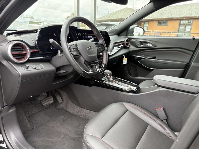 Certified 2025 Chevrolet Trax RS w/ Driver Confidence Package FWD image 13