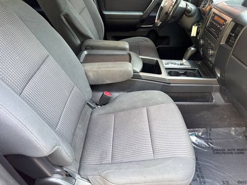 Used 2012 Nissan Titan SV w/ SV Value Truck Pkg AWD/4WD image 17