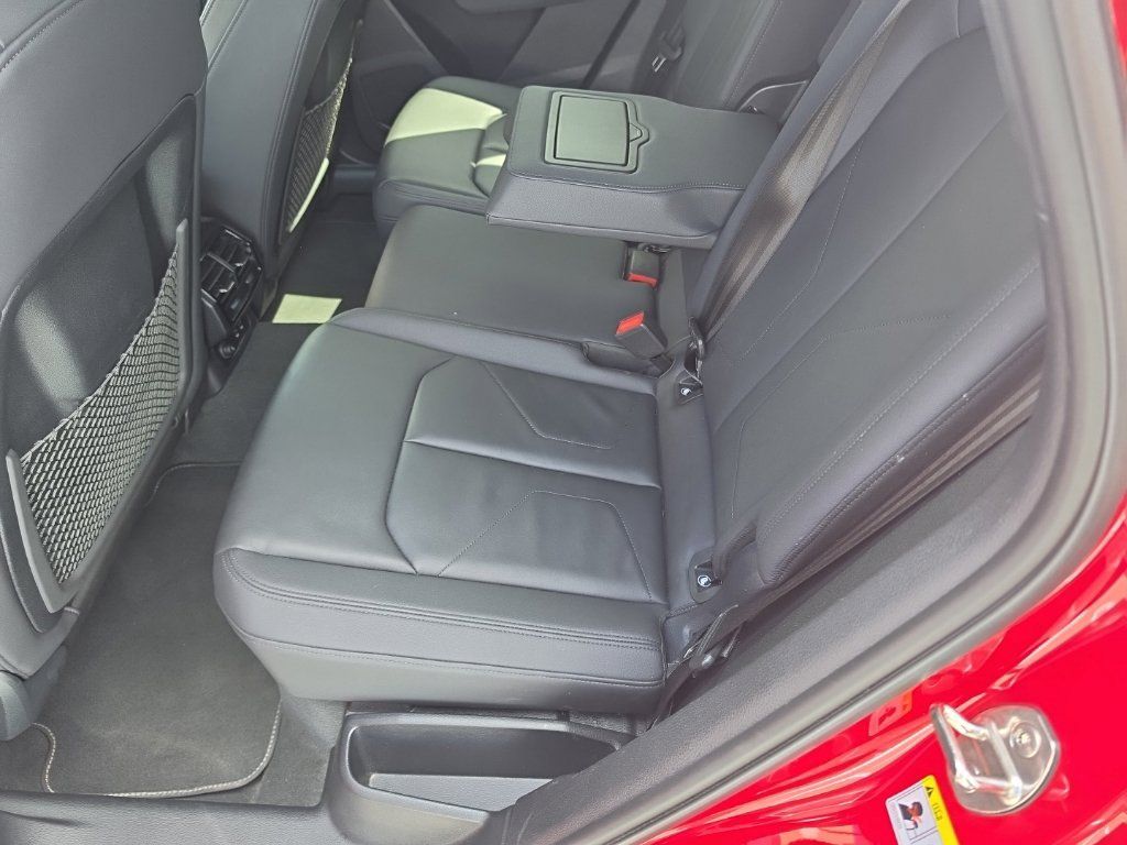 Used 2025 Audi Q3 2.0T Premium AWD/4WD image 7