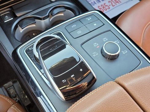 Used 2019 Mercedes-Benz GLE 43 AMG 4MATIC image 24