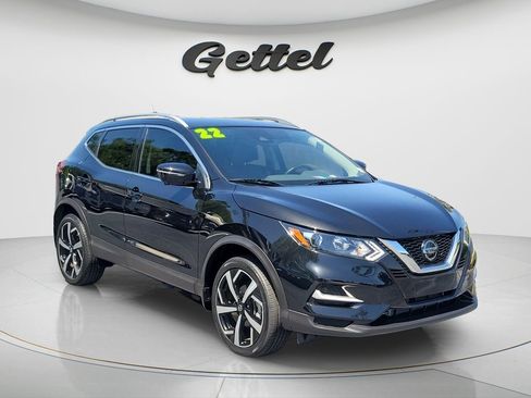 Used 2022 Nissan Rogue Sport SL FWD image 3