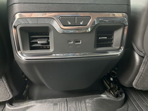 New 2026 GMC Sierra 2500 Denali Ultimate AWD/4WD image 23