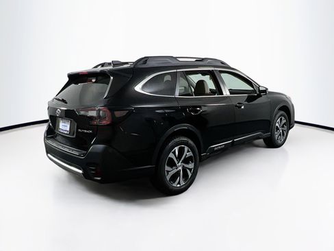 Used 2022 Subaru Outback Limited image 5