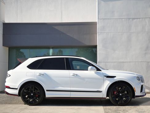 New 2026 Bentley Bentayga Speed image 5
