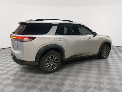 Certified 2025 Nissan Pathfinder SV image 2