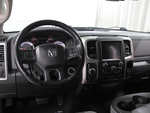 Used 2018 RAM 1500 Big Horn image 6