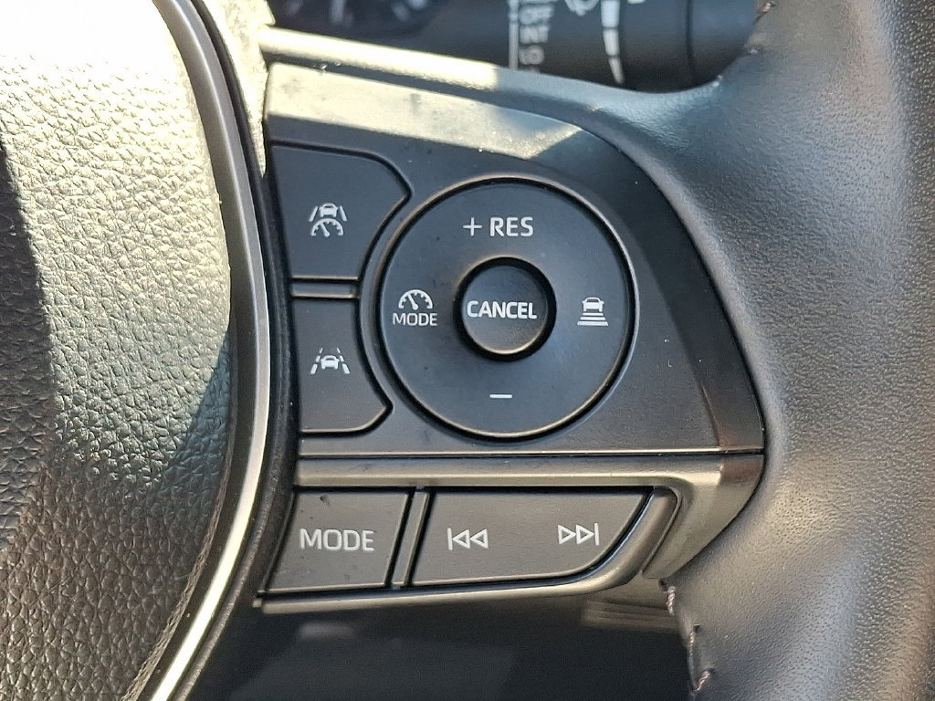 Used 2025 Toyota Corolla SE FWD image 22