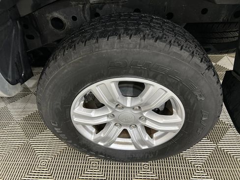 Used 2019 Ford Ranger XLT w/ Equipment Group 301A Mid AWD/4WD image 11