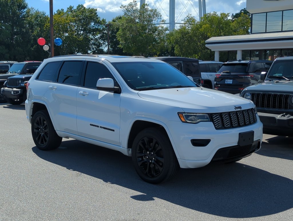 Used 2021 Jeep Grand Cherokee Laredo X AWD/4WD image 8