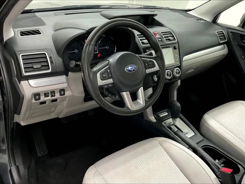 Used 2017 Subaru Forester 2.5i Premium AWD/4WD image 10