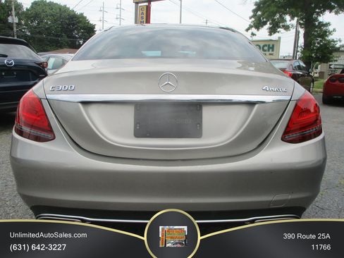 Used 2019 Mercedes-Benz C 300 4MATIC Sedan image 2